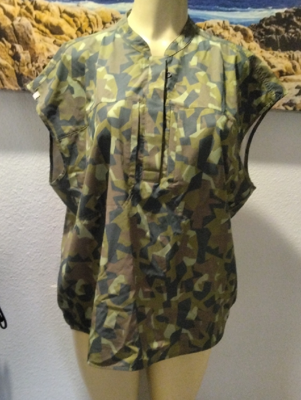 Figs Olive Green Camouflage Short Sleeve Blouse